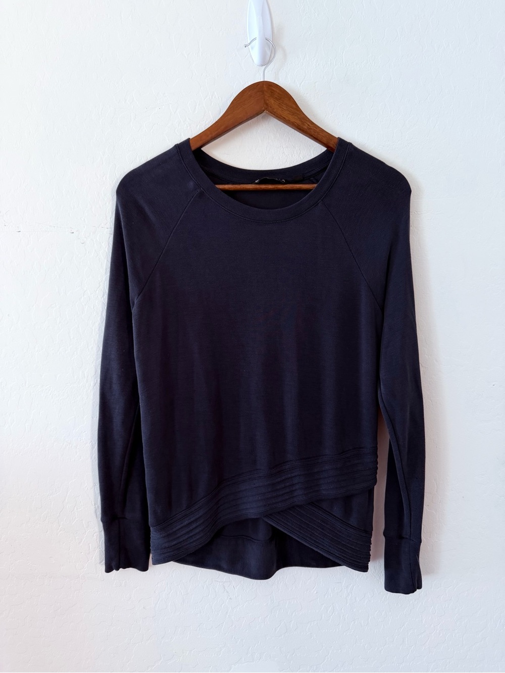 Athleta Serenity Criss Cross Sweatshirt XS Navy Blue Modal Tulip Hem